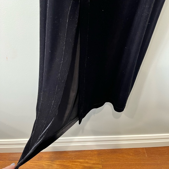 VintageBlack Velvet Dress w/ Matching Shrug by Joseph Ribkoff, Size 6P - Picture 3 of 13